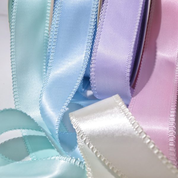 Crochet-edge ribbon