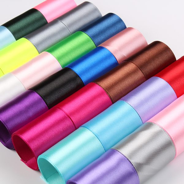 Double-faced satin ribbon