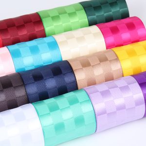 Checkered ribbon