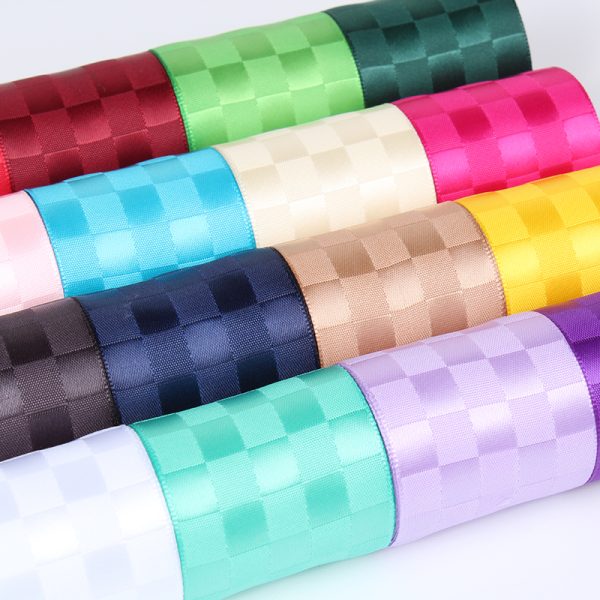 Checkered ribbon