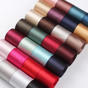 Gold-weft ribbon