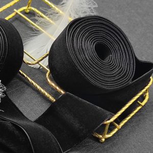 Double-faced velvet ribbon