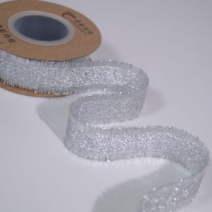Plain silver-fringe ribbon